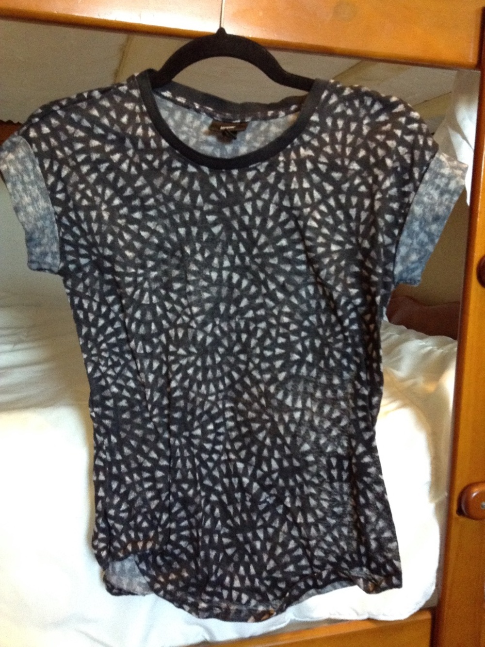 Mossimo abstract geometric black gray top short sleeve size XS